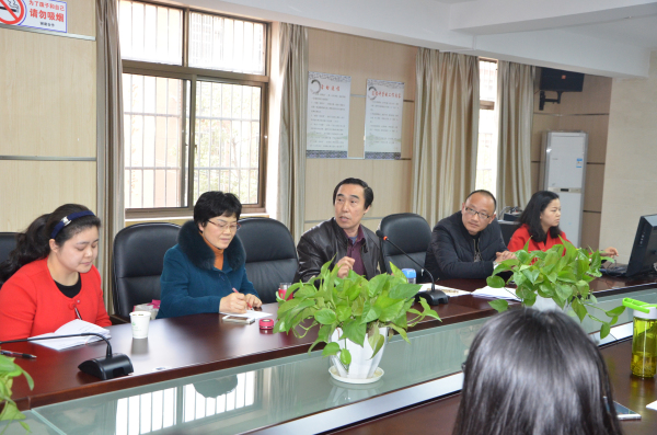 庐阳教育体育信息网--新闻中心--六小党支部召