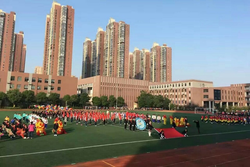 六安路小学中铁校区举行第二届田径运动会