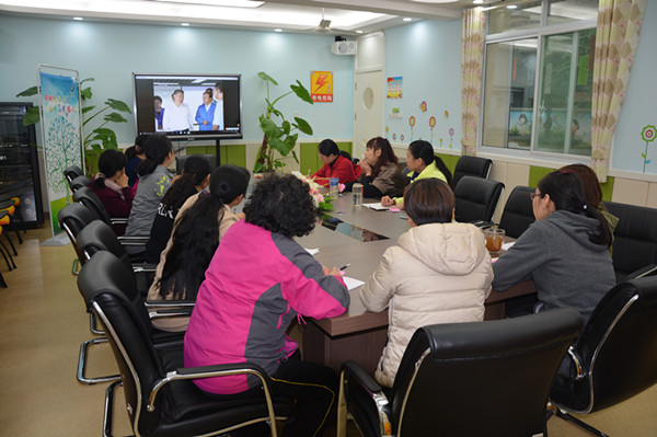 安幼红星早教:争做幼儿锤炼品格的引路人_合肥