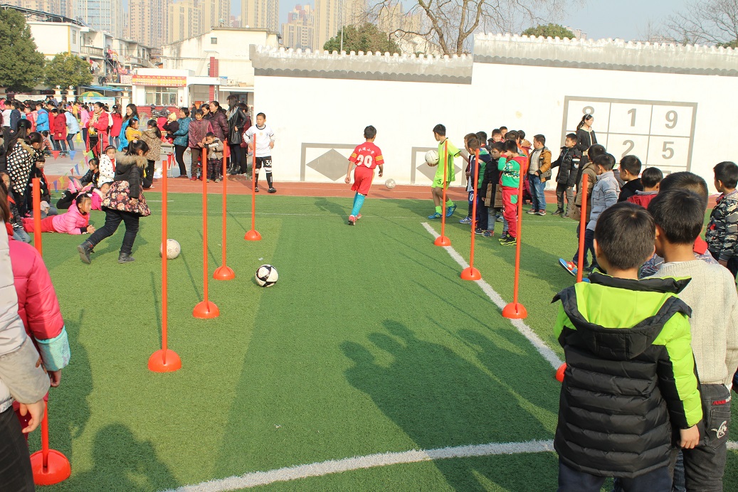 跃进小学足球嘉年华圆满落幕_合肥市庐阳区教