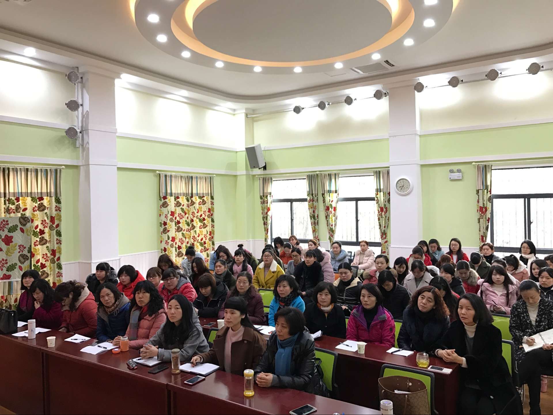 大西幼畅和:合肥市大西门幼儿园召开春季开学