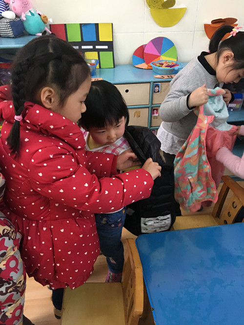 宿幼:学做小雷锋、从身边的小事做起