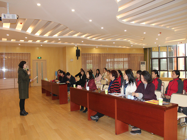 宿幼森林城幼:开展保育员我的保育故事演讲比