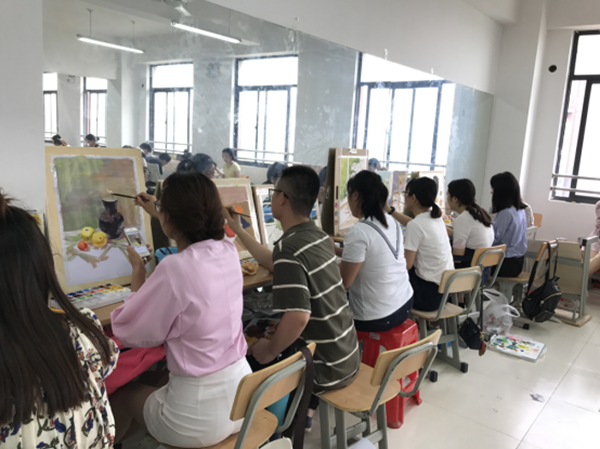 市第八届中小学美术教师基本功比赛在六安路小