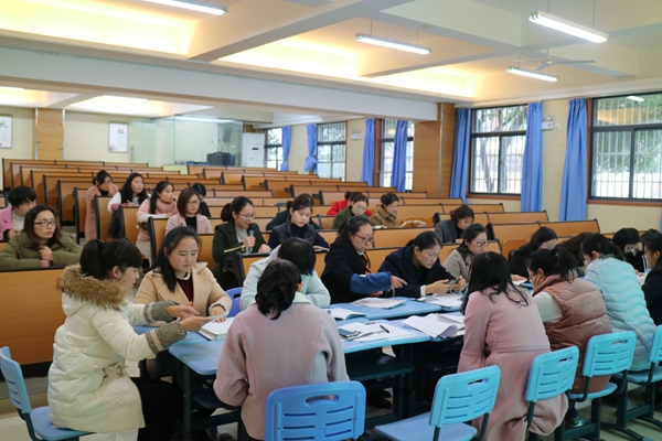 朱可以组什么成语_成语故事图片(3)