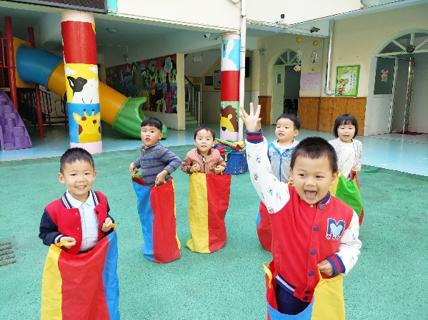 安幼:袋鼠跳跳跳