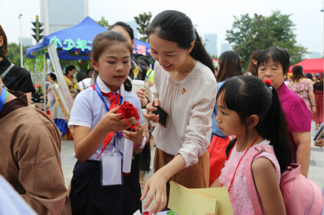 爱心传递 真情永驻--五一小学学生参加合肥市第