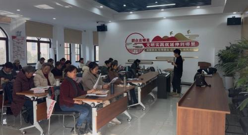 合肥老年大学一行调研庐阳区老年教育工作